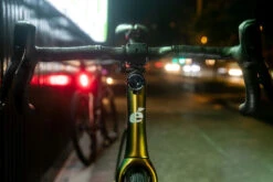 Supernova Airstream 2 Upside Down - Projecteur à Batterie 10 Supernova Airstream 2 Upside Down - Projecteur à Batterie -Équipement De Vélo Supernova Airstream 2 Upside Down V KA620 BLK USD 4