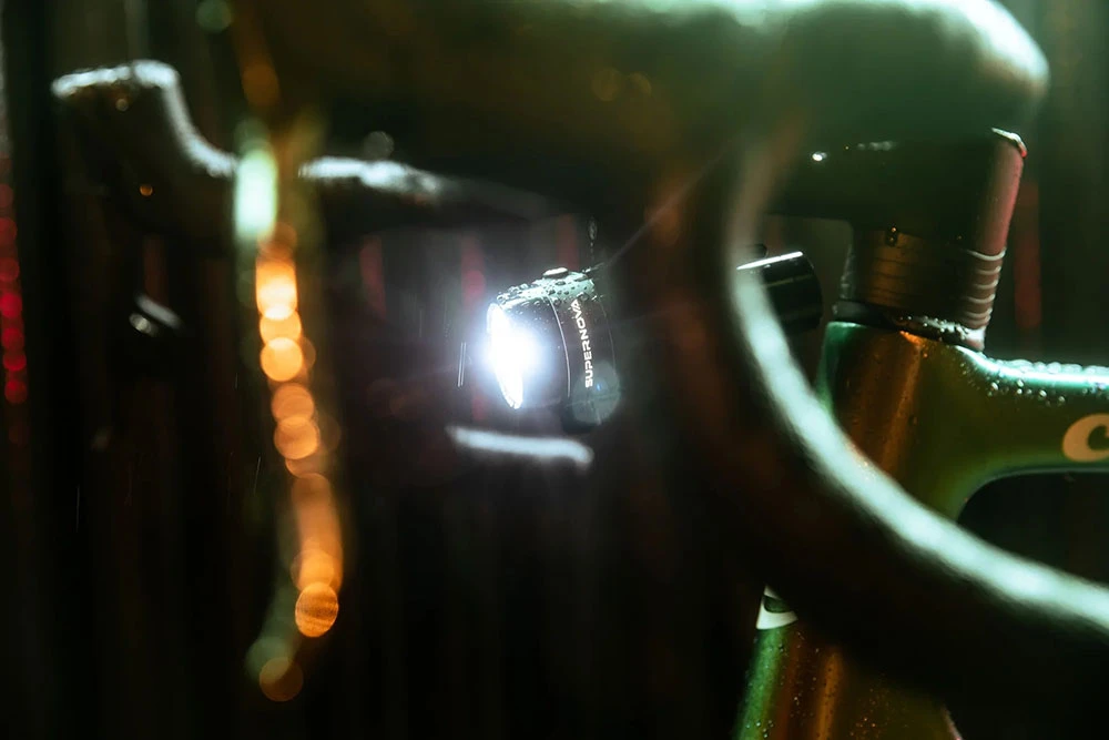 Supernova Airstream 2 Upside Down - Projecteur à Batterie 6 Supernova Airstream 2 Upside Down - Projecteur à Batterie – Image 5